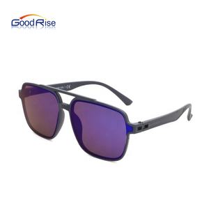 Lunettes de soleil unisexes punk européennes et américaines, verres et monture en PC UV400, couleurs personnalisées, tendance 2024 - Product Image 3