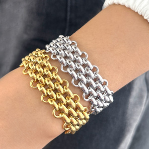 Venta al por mayor <span class=keywords><strong>de</strong></span> acero inoxidable chapado en <span class=keywords><strong>oro</strong></span> cadenas anchas collares impermeable grueso <span class=keywords><strong>cadena</strong></span> cubana mujeres gargantillas collares - Product Image 5