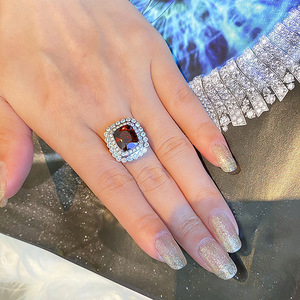Anello Geometrico da Principessa per Donne, Elegante Gioiello da Dito alla Moda - Product Image 3