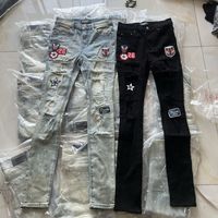 Jean Boyfriend Homme Taille Haute Effet Usé avec Patchs et Emblèmes Coupe Droite en Denim Tissé Sportif pour l'Été