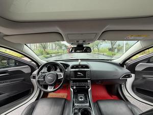 <span class=keywords><strong>Jaguar</strong></span> XE 2.0T Ingenium Turbo RWD ZF 8AT Euro V 2017 Usado, Carrocería <span class=keywords><strong>de</strong></span> Aluminio, Deportivo <span class=keywords><strong>de</strong></span> Lujo Británico - Product Image 6