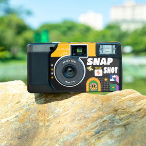 Cámara Desechable de Ojo Grande con Impresión Instantánea y Texto Personalizado, Cámara Desechable Mini de 35mm con Película de 3mm - Product Image 4