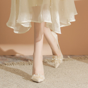 Elegantes Zapatos de Tacón de Aguja con Punta en Pico y Decoración Floral para Vestidos de Boda y Banquetes, Tacón Alto de 3-5 cm, Estilo Slip-On - Product Image 2
