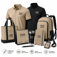 Ensemble cadeau d'entreprise avec logo personnalisé, comprenant un sac à dos, un polo, un carnet, une bouteille, produits promotionnels