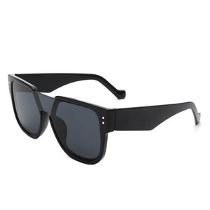 Solis - Gafas de Sol Cuadradas Extra Grandes con Barra Superior, Elegantes y a la Moda para Mujer - Product Image 4