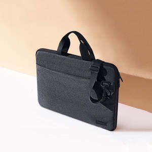 Bolso para Portátil UGREEN de 15-16 Pulgadas con Correa de Hombro Desmontable, Tela Oxford Resistente al Agua y a los Golpes - Product Image 1