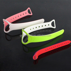 เครื่องฉีดขึ้นรูปซิลิโ<span class=keywords><strong>คน</strong></span>เหลวแนวตั้งทนทานสำหรับสายนาฬิกา - Product Image 2