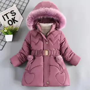 Yüksek kaliteli kız çocuk giyim büyük kürk yaka kapşonlu kalın sıcak kemer yapay kürk aşağı pamuk kış sıcak ceketler