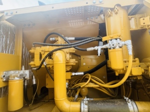 Excavatrice Caterpillar 325B d'occasion de haute qualité, 25 tonnes, modèle 2020, Japon, moteur diesel 132 kW, capacité de la benne de 1,4 m, excellent état - Product Image 6