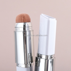 En stock: Tubo vacío triangular de 15g para brillo labial ABS con brocha de doble punta, tapa de rosca y logotipo personalizado, color blanco. - Product Image 3