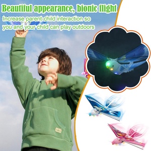 Juguete Volador de Pájaro, Modelo de Avión para Lanzar a Mano, Juguete de Pájaro Eléctrico para Exteriores con Alas que se Agitan y Luces - Product Image 3