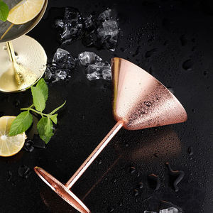 Copas de Vino de Metal Reutilizables y Duraderas de 240 ml, Copas de Martini de Acero Inoxidable para Fiestas en Bares, Accesorios de Bar de Metal - Product Image 4