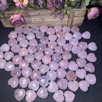 Vente en gros de cadeaux en cristal coeur en cristal naturel 3 cm en quartz rose coeur en cristal artisanat à vendre