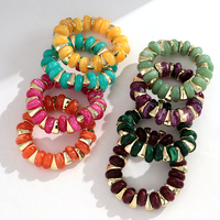 Bracelet pour femme, nouvelle arrivée, mignon, bijoux de poignet, pierres en plastique colorées, perles dorées irrégulières, bracelet extensible en acrylique, cadeau