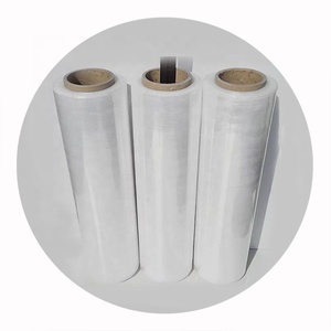 Rouleau de film étirable LLDPE transparent, doux et épais pour paniers, cadeaux, emballage et conditionnement - Product Image 1