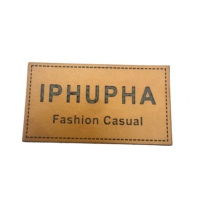 Patchs en cuir carrés personnalisés avec logo de marque, estampés à chaud, gaufrés 3D, découpés au laser, lavables, pour vêtements, sacs, chapeaux, en rouleau, taille personnalisée