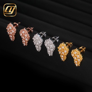 Boucles d'oreilles en argent S925 en gros, motif fleur découpée, avec moissanite et diamant VVS, plaqué or et or rose, bijoux fins - Product Image 3