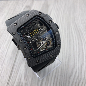 Reloj Tourbillon de Alta Gama para Hombre, Caja Tonneau de Carbono Forjado Negro con Movimiento Esqueleto - Product Image 2