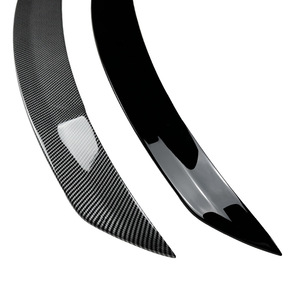 สปอยเลอร์หลังเมอร์เซเดส-เบนซ์ สีดำเปียโน ลายคาร์บอนไฟเบอร์ ABS สำหรับฝากระโปรงท้าย ปี 2014-2019 รุ่น GLA-Class X156 - Product Image 5