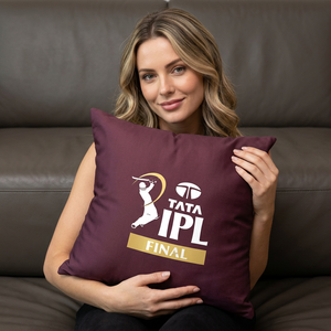 Housse de coussin brodée carrée bordeaux en polyester et coton Tata IPL Final, style classique, pour la décoration intérieure - Product Image 3