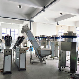 Máquina de montagem de tubo de gel para hemorróidas, máquina de fazer dispensador de tubo - Product Image 3