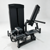 Équipement de fitness commercial : Stepper inversé à pendule et machine à fessiers, construction en acier, caractéristiques de sécurité, exercices pour les bras et les jambes