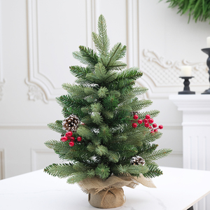 Nouvel ensemble d'arbres de Noël transfrontaliers en PVC avec base en toile de jute, mini décoration de bureau avec pommes de pin et baies rouges - Product Image 6