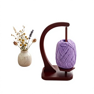Support en bois écologique de haute qualité pour bobines de fil, design simple, accessoire de couture pratique pour le tricot et le crochet à la main - Product Image 2