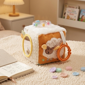 Cube sensoriel pour nouveau-né, jouet Montessori pour bébé, avec design texturé, jouet d'apprentissage précoce pour les voyages, pour développer la motricité fine - Product Image 5