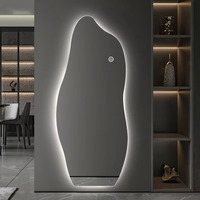 Internet-Miroir pleine longueur en forme de nuage rouge illuminé Design moderne Entrée de la maison Tenture murale Dressing Miroir intelligent