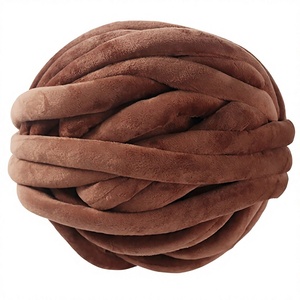 Fil tubulaire géant super doux en velours, prix de gros, fil tubulaire géant 7 Jumbo, fil tubulaire épais pour tricotage au bras - Product Image 1
