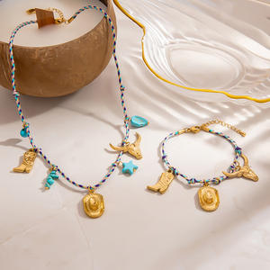Conjunto de Joyería Vaquera Occidental: Pulsera y Collar de Aleación de Zinc con Colgante de Sombrero, Cabeza de Toro, Botas y Estrella – Accesorio de Moda para Fiesta de Mujer - Product Image 1