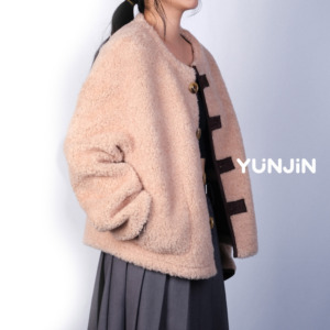 YUNJIN femmes véritable laine <span class=keywords><strong>fourrure</strong></span> chaud mouton peau <span class=keywords><strong>de</strong></span> mouton Double face mi-longueur manteau d'hiver <span class=keywords><strong>veste</strong></span> pour un confort ultime - Product Image 4