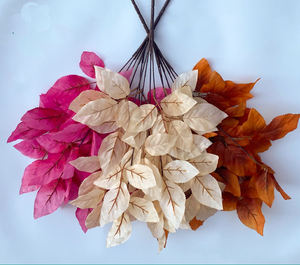 Venta al por mayor <span class=keywords><strong>de</strong></span> fábrica, <span class=keywords><strong>hojas</strong></span> <span class=keywords><strong>de</strong></span> plantas <span class=keywords><strong>de</strong></span> seda, <span class=keywords><strong>hojas</strong></span> verdes <span class=keywords><strong>de</strong></span> seda artificiales blancas para decoración <span class=keywords><strong>de</strong></span> eventos <span class=keywords><strong>de</strong></span> boda - Product Image 2