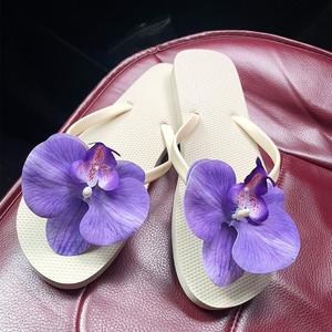 Sandales d'été élégantes à fleurs rayées pour femmes, idéales pour la plage et les voyages, antidérapantes et confortables, chaussures plates avec fleurs - Product Image 1