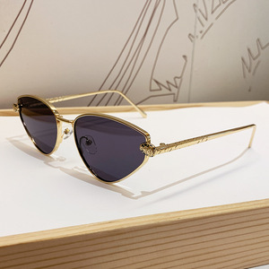 SPOEN Lunettes de soleil œil de chat à monture complète, verres dégradés UV400, lunettes de soleil décontractées à la mode pour femmes - Product Image 4