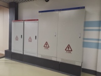 Boîte de distribution d'énergie basse tension Armoire de commutation de commande électrique Panneau de distribution d'énergie de site d'accueil éclairage lampadaire contr