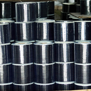 Hoogwaardig koolstofvezelweefsel met een zuiverheid van 99,9% en een dikte van 0,17 mm voor structurele versteviging - Product Image 1