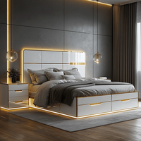 Ensemble de chambre à coucher royal italien de luxe avec miroir, lit en bois moderne de taille Queen pour la maison ou la chambre d'hôtel