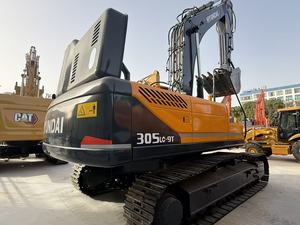 Excavatrice sur chenilles d'occasion Hyundai 305LC-9T du Japon, modèle 2024, 30 tonnes avec moteur, excellent état - Product Image 3