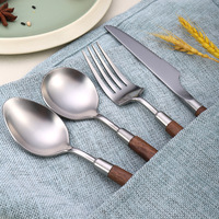 Großhandel Haushalt Essen Hochwertiges Besteck Set Moderne Retro Holzgriff Messer Gabeln und Löffel für Restaurant