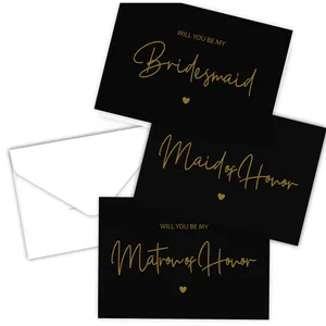 ゴールドスタンピングブラックのロゴが入ったブライドメイドカードあなたは私の名誉の母になりますか花嫁介添人の結婚式の招待状