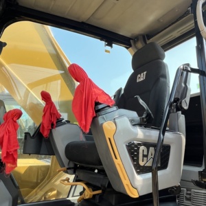 Excavatrice sur chenilles Caterpillar CAT 330GC d'occasion, pelleuse Cat 330GC d'origine, bon état, excavatrice de 30 tonnes pour la construction 330D2L - Product Image 4