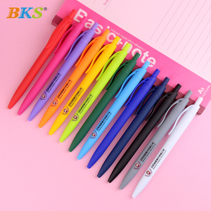 Bolígrafo Retráctil de Plástico Colorido, Estilo Deportivo, con Logotipo Impreso, Tinta Negra de 1.0 mm, No Borrable, Novedoso, para Estudiantes - Product Image 1