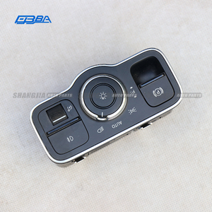 Juego de interruptores de ajuste OE LY63-SE11654-AA, interruptor de control de consola de plástico negro para Aston Martin DBX - Product Image 1