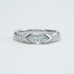 Bague pour femme en argent S925 avec pierre de moissanite taille marquise 5*10mm 1ct - Product Image 1
