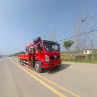 Grue de camion 4x2 de haute qualité de 8 tonnes avec moteur et pompe à huile de 5 tonnes de capacité nominale de la marque chinoise Dayun