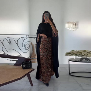 Abaya Islamica di Alta Qualità per Ragazze con Stampa Personalizzata del Nome in Stile Dubai, Ideale per l'Eid al-Fitr - Product Image 5