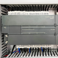 Boîtier de distribution d'énergie pour usage industriel, armoire de contrôle de température constante à conversion de fréquence OEM, armoire de contrôle PLC personnalisée