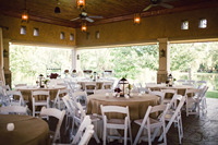 Chaise pliante en résine Wimbledon plastique blanc location pour salle à manger intérieure hôtel restauration extérieure fête mariage mobilier d'extérieur
